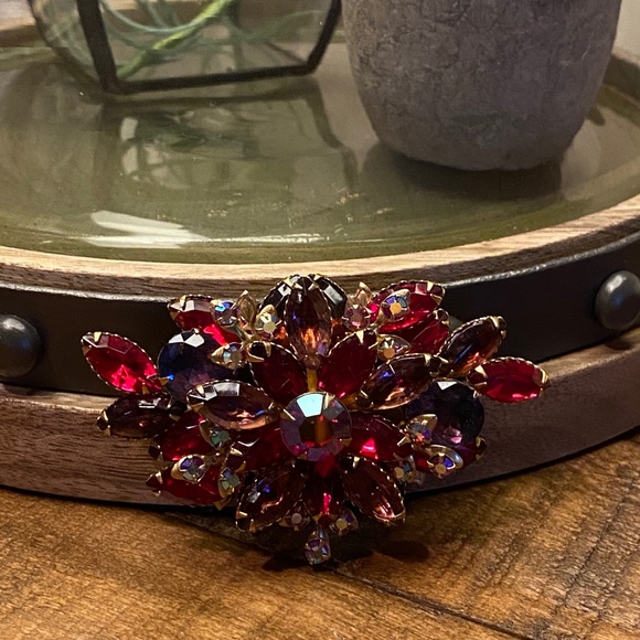 Sold! Purple AB Brooch Multi Layer 3D Coro Boucher - Picture 2 of 8